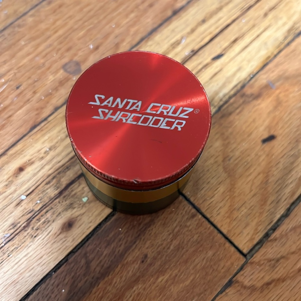 Santa Cruz shredder